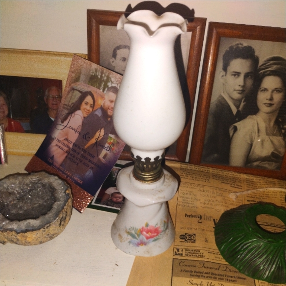 Small-med oil lamp vintage old